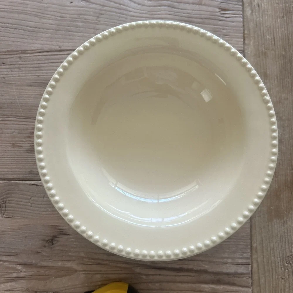Lot Of 8 Pottery‎ Barn Emma Beaded Stoneware Bowl Scalloped Rim Yellow 9 3/4